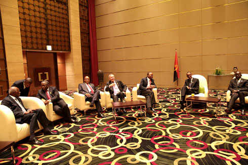 Perezida Kagame aganira n'abandi bayobozi b'ibihugu biri mu muryango wa ICGLR.