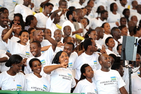 Abanyeshuri bashimishijwe cyane n'ibiganiro bagiranye na Perezida Kagame.