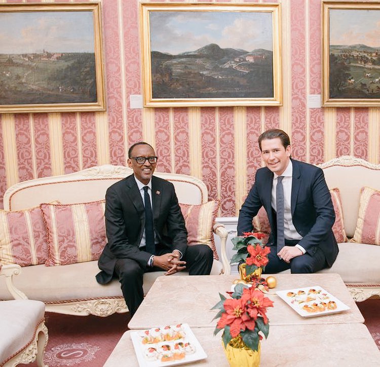 Sebastian Kurz Chancellor wa Autriche ajya inama na Perezida Kagame uko bari buyobore inama