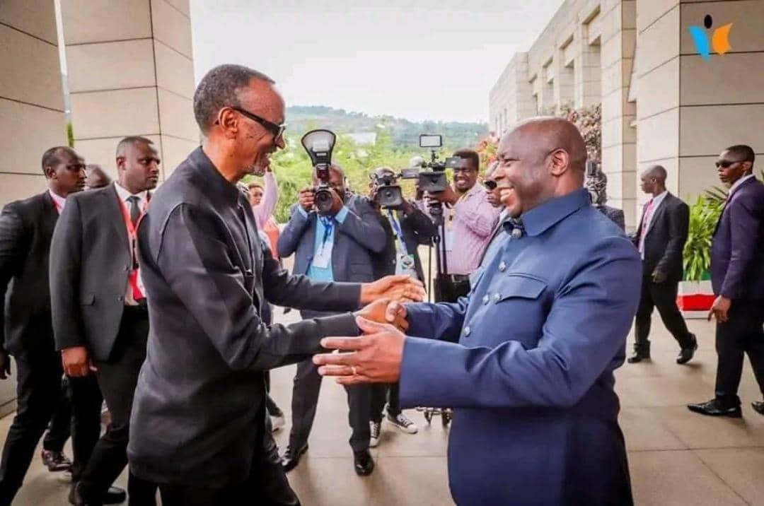 Perezida Kagame asuhuzanya na Perezida w'u Burundi, Evariste Ndayishimiye