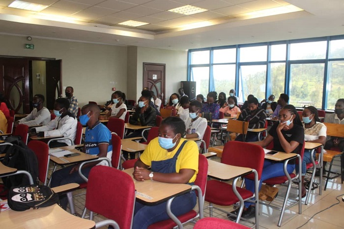 Hari urubyiruko rwiga muri Kaminuza n