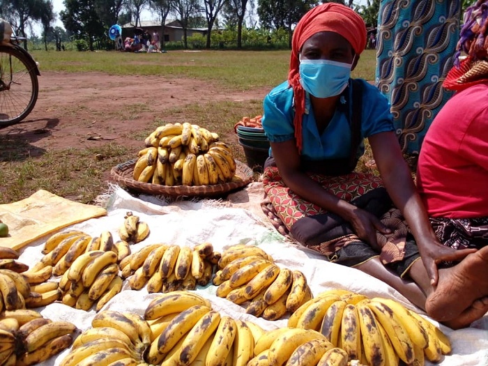 Uyu mubyeyi avuga ko umwana we bamufashe yaje kumugurira imyenda ngo asubire kwiga nyamara ataranize igihembwe cya mbere