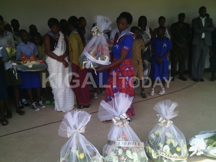 Abanyakamonyi bibutse abana n'abagore bazize Jenoside.
