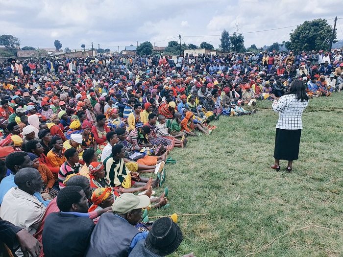 Guverineri Nyirarugero aganira n