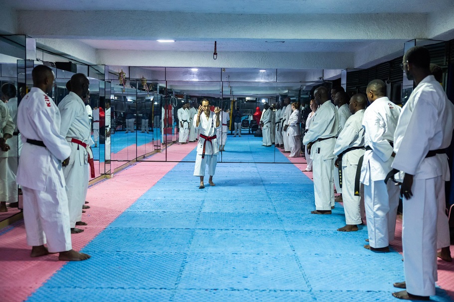 Atoza abafite Dane 3 kuzamura