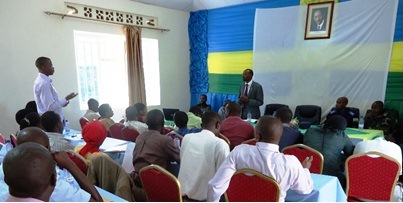 Ba rwiyemezamirimo bo mu karere ka Karongi bagiranye ibiganiro n