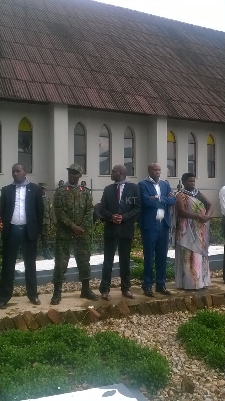 I Karongi, bibukiye kuri Paruwase ya Mubuga.