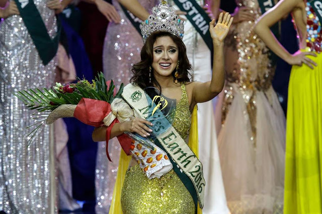 Katherine Espín wo muri Ecuador niwe wambaye ikamba rya Miss Earth kuri ubu 