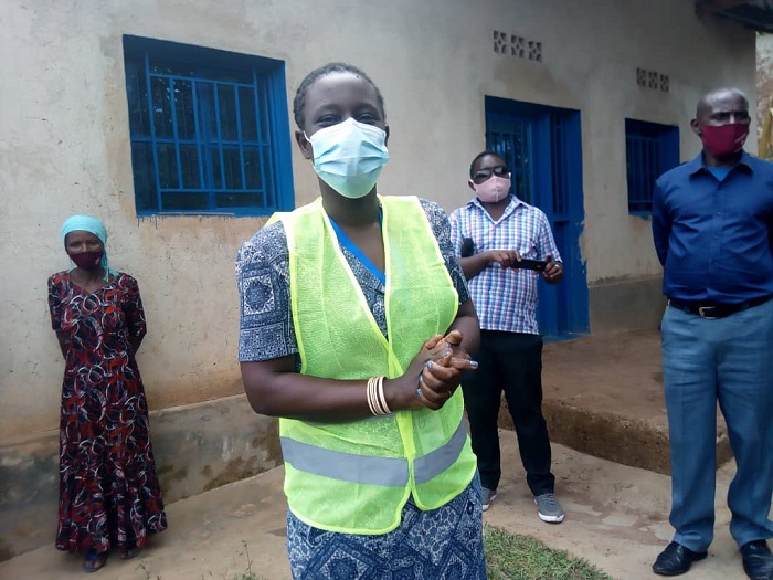 Kayitare asaba abaturage kuzirika ibisenge kuko kwirinda biruta kwivuza