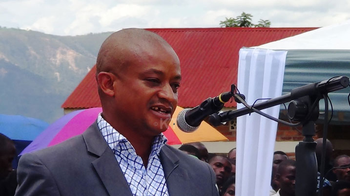 Kazungu avuga ko kuba yarashumurijwe abana bakiri bato bigaragaza urwanga rwateguwe kuva kera.