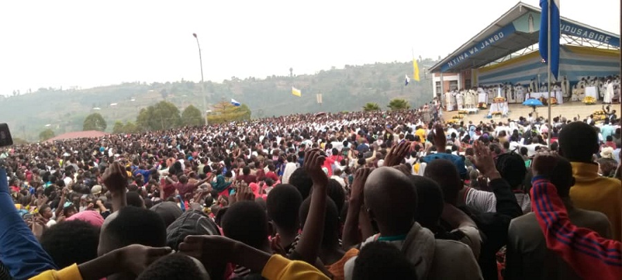  Abantu basabwe kwisubiraho bakareka gukomeza kubabaza Bikira Mariya