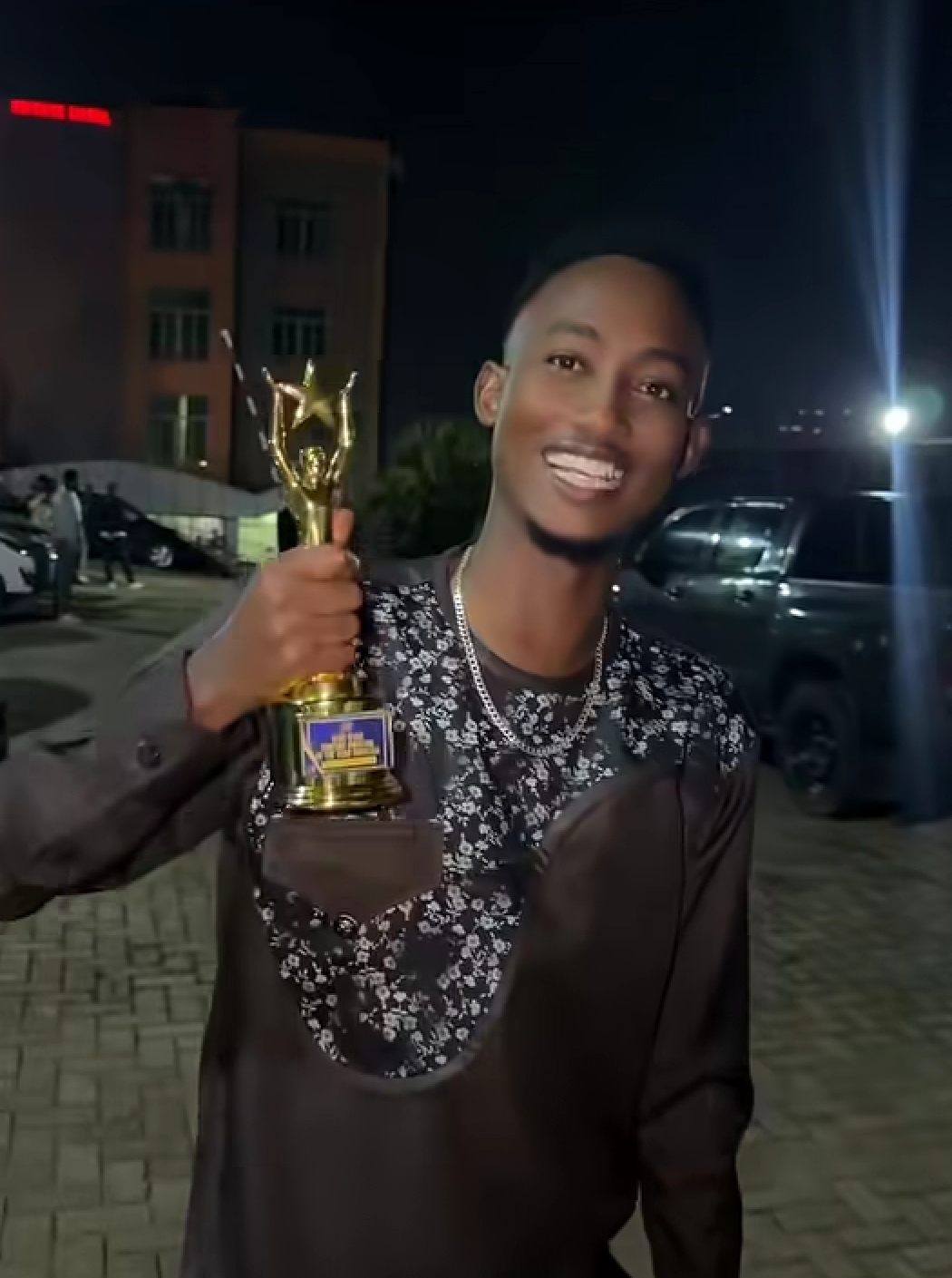 Clapton Kibonge yegukanye igihembo cya Best Star Content Creator muri Shining Stars Africa Awards 2026