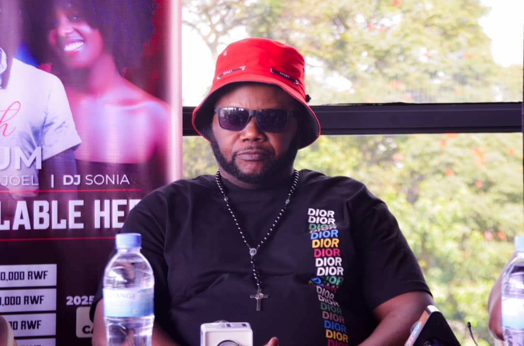 Umuhanzi Kidum avuga ko ubunararobonye afite butuma agira imbaraga zo kwitwara neza ku rubyiniro