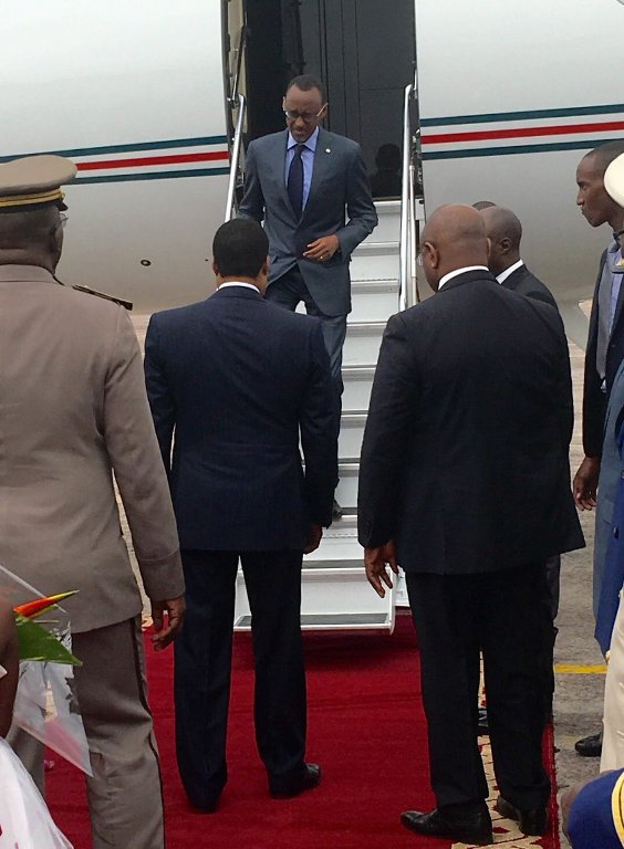 Perezida Paul Kagame yakiriwe na Perezida Denis Sassou N