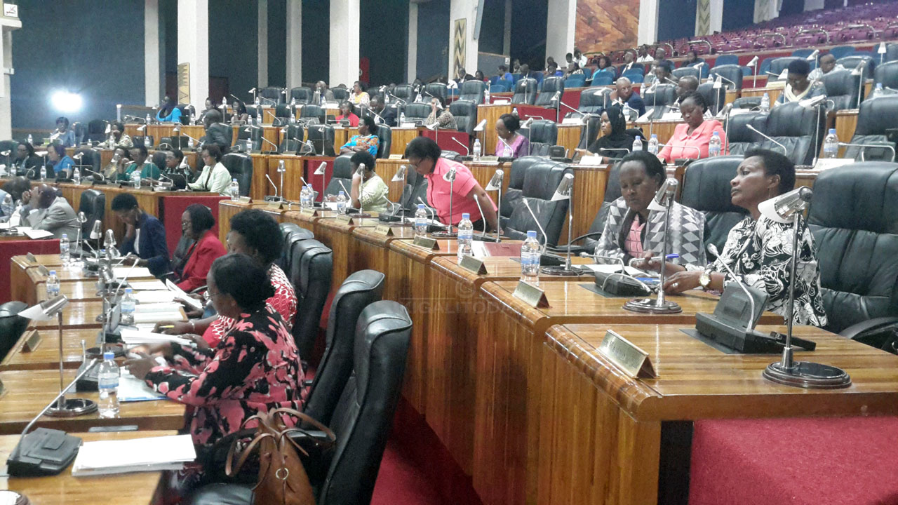 Abagize Inteko ishinga amategeko bavuga ko ikibazo cy'inkiko zirekura abahamwe na ruswa bazagishakira umuti