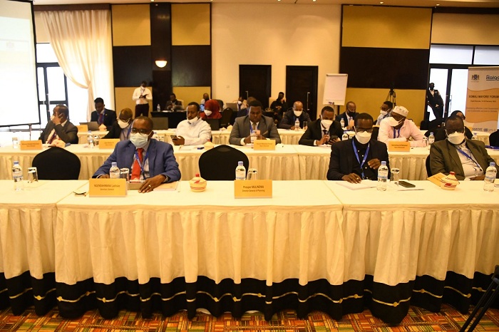 Abayobozi muri Somalia baraganira n