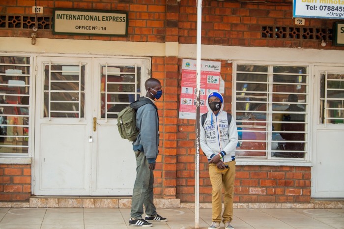 Ahagurishirizwa amatike ajya mu ntara imiryango irafunze