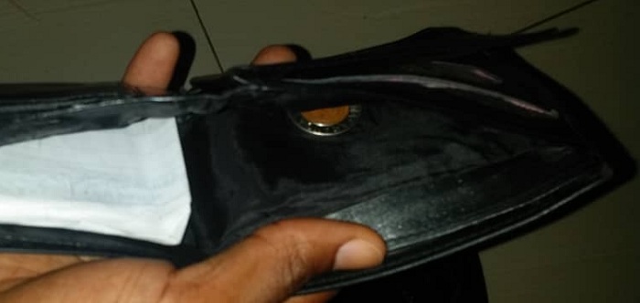 Bamwe bagerageza gutunga ifaranga bikanga bikarangira bavuze ko ari imivumo y