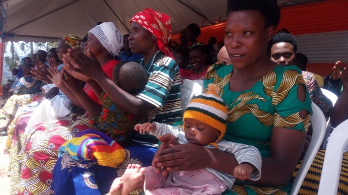 Abagore b'i Kigoma muri rusange ngo bitwara neza bakanatanga urugero rwiza ku bana, ngo n'abatwita n'ababa bagiye ahandi