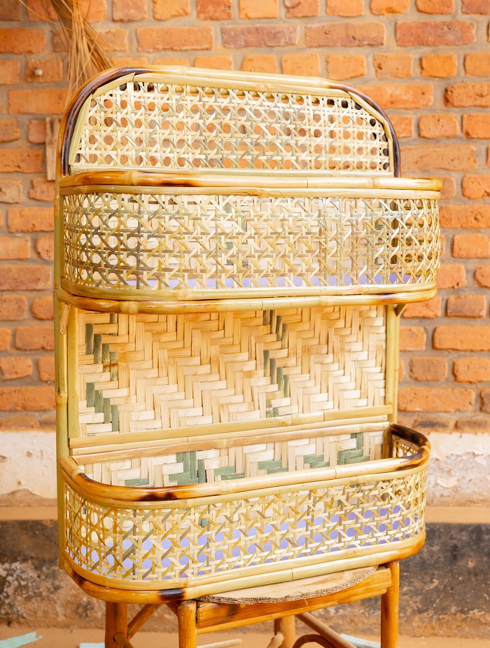 Kimwe mu bintu bikorwa na Delphine Uwera mu migano