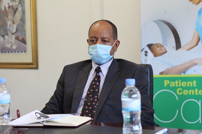 Prof Derbew Miliard, Umuyobozi w'Ibitaro byitiriwe Umwami Faisal