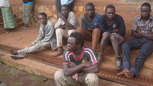 Iyi ni groupe ikekwaho kuba inywa urumogi.