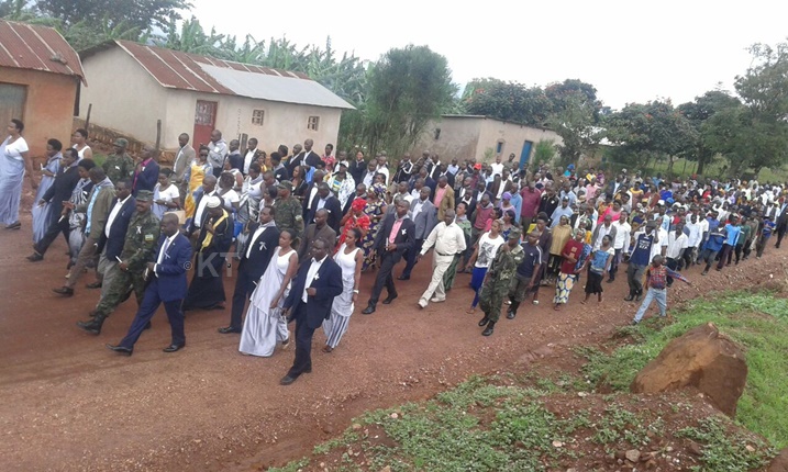 I Kirehe, hirya no hino mu midugudu, bakoze urugendo rwo kwibuka.