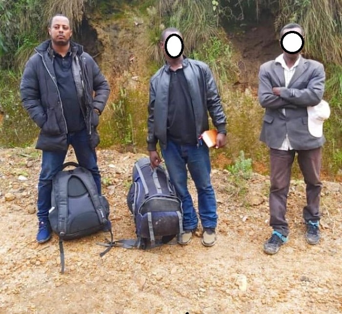 Iyi ni yo foto ya Kizito Mihigo iheruka kugaragara mu itangazamakuru no ku mbuga nkoranyambaga. Bivugwa ko yari mu nzira yerekeza i Burundi (Ifoto: Internet)