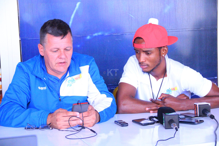 Ivan Jacky Minnaert mu kiganiro n'abanyamakuru