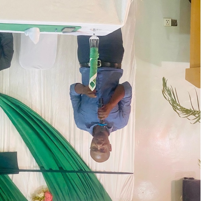 Kubwimana avuga ko yafashijwe kwiga icyiciro cya Gatatu cya Kaminuza mu Buhinde na Komera, kuri ubu akaba yaranemewe kujya gukomeza PHD