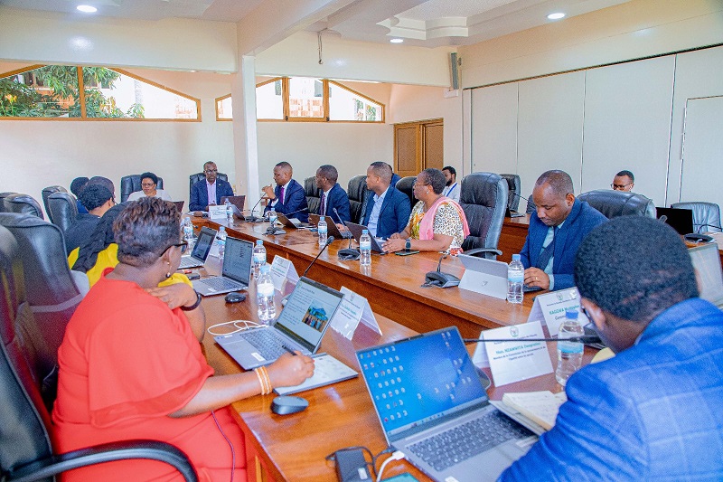 Abagize komisiye muri icyo kiganiro