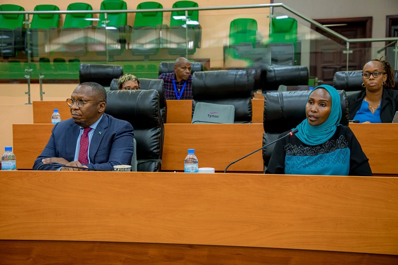 Komiyisiyo y'Abasenateri