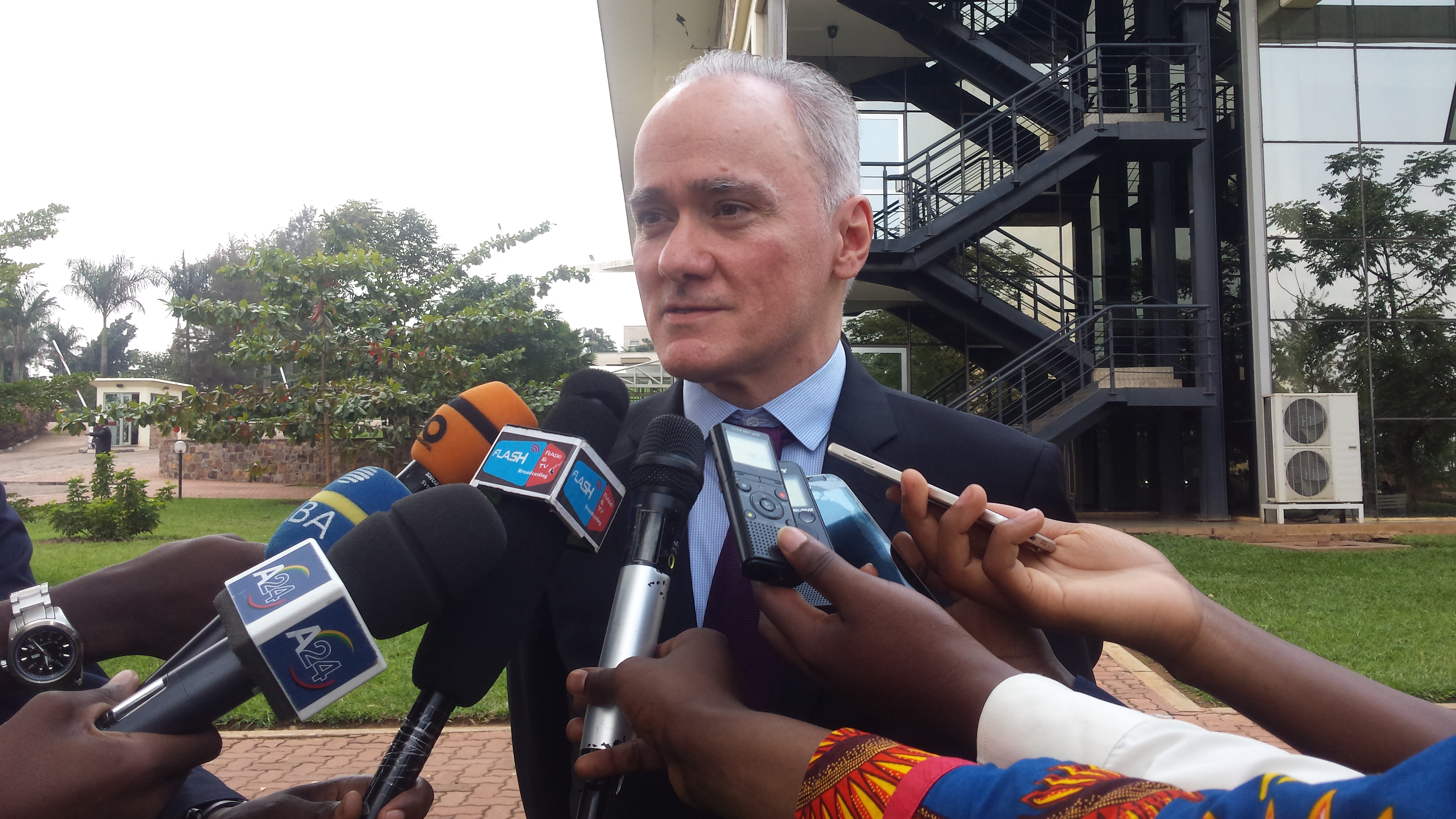 Konstantinos Moatsos,uhagarariye Ubugereki akagira icyicaro i Nairobi muri Kenya.