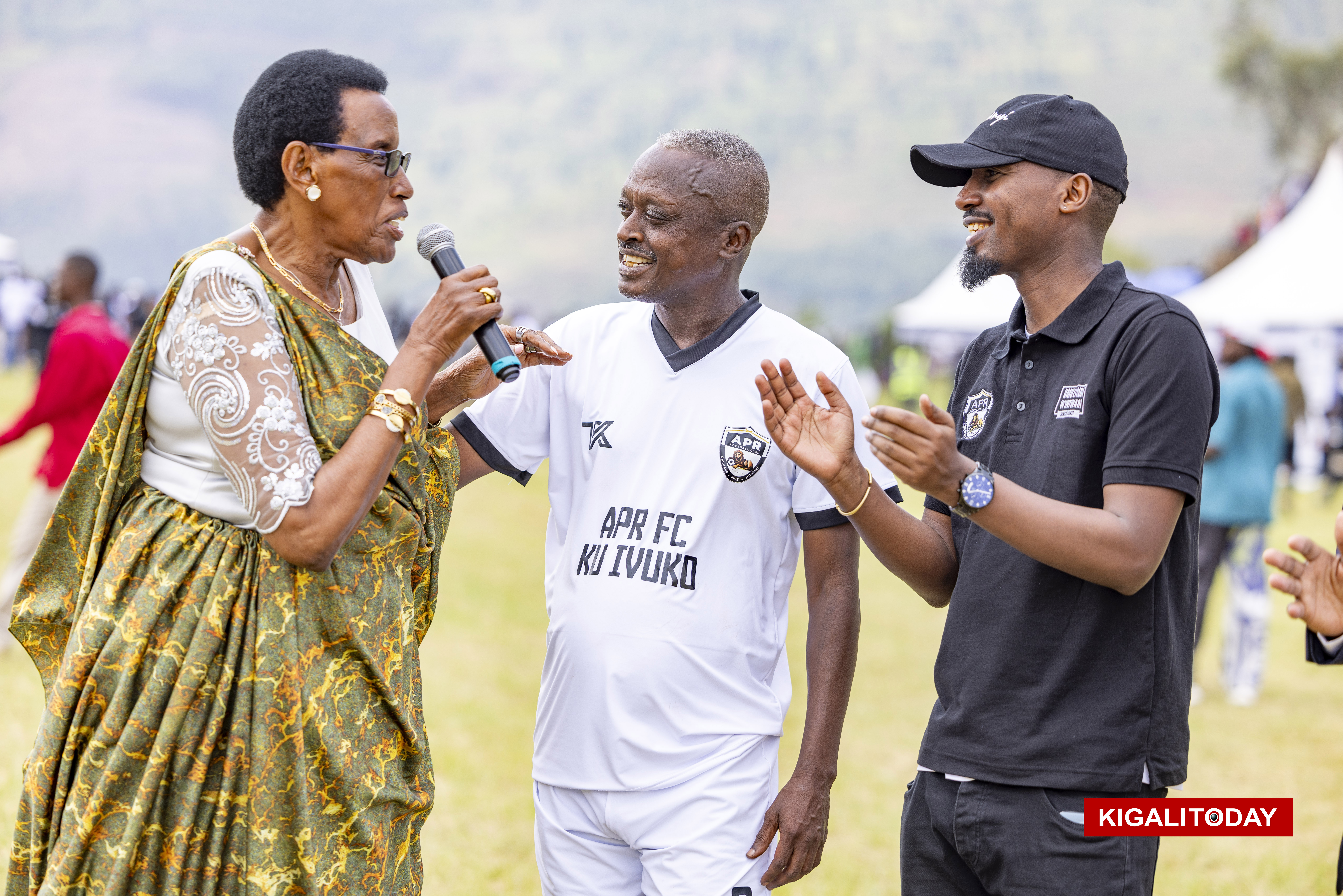 Mariya Yohana asusurutsa abari bitabiriye ibirori