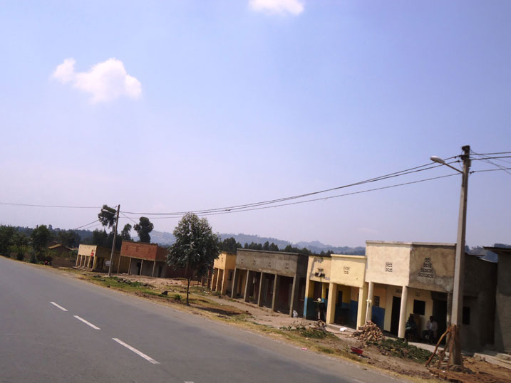 Ku mihanda abaturage bashishikarizwa kuvugurura bijyanye n'igihe tugezemo kandi bagasiga amarangi.