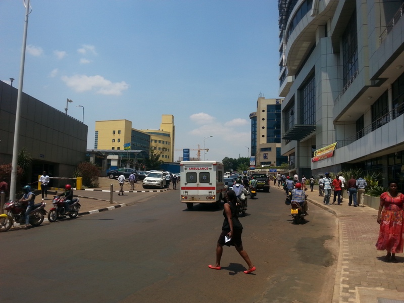 Kubisikana kw'abagenzi n'imodoka byabaye amateka muri iyi nzira.