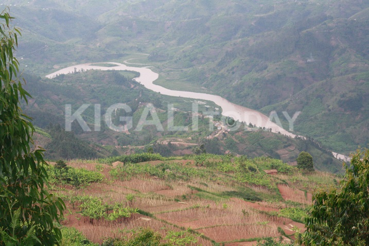 Kubungabunga inkombe za nyabarongo ngo zbizatuma amazi aba meza.