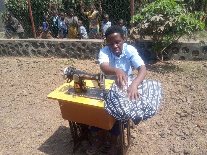 Bavuga ko kudoda bagiye kubigira umwuga ubateza imbere