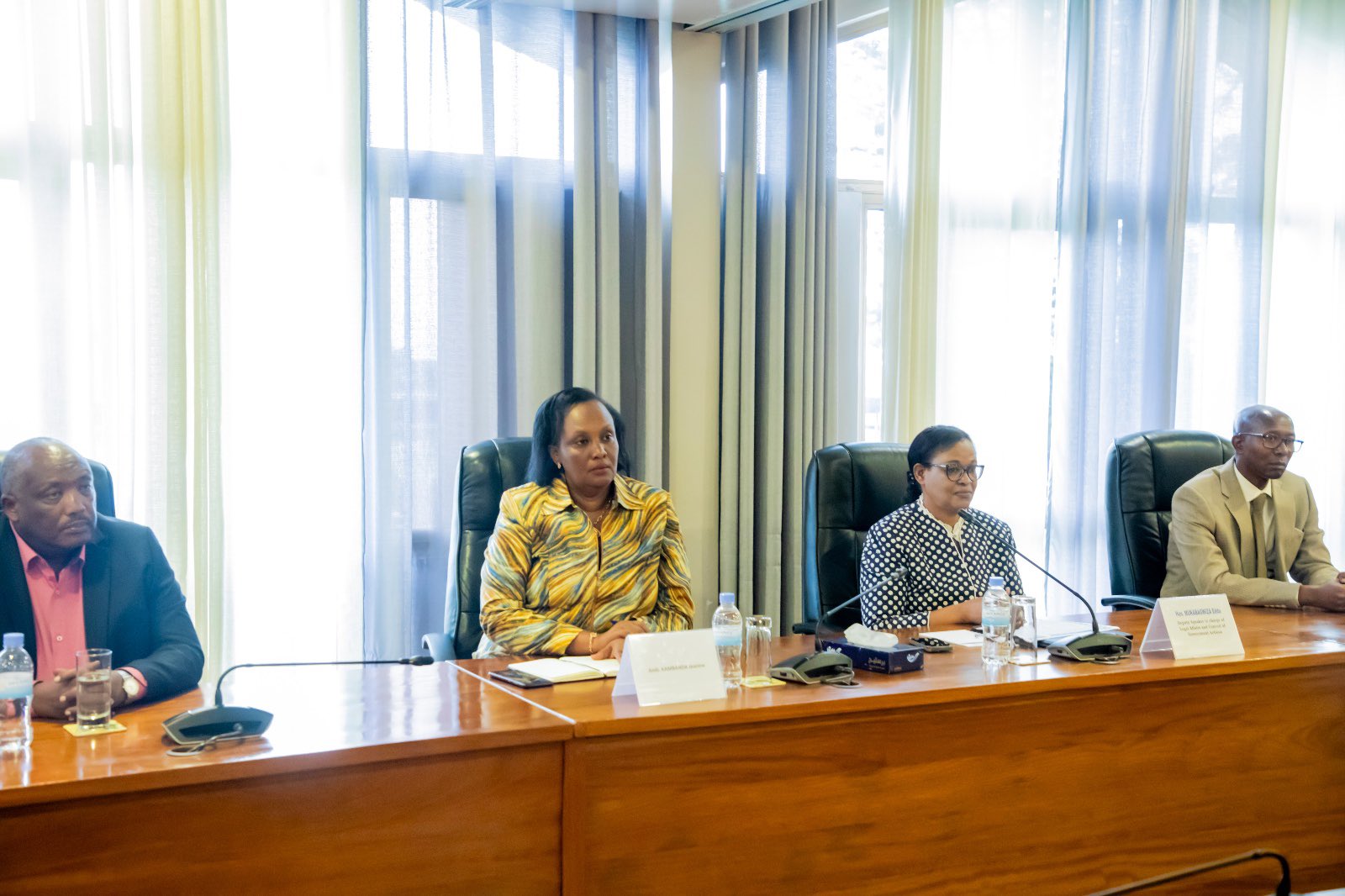 Ubwo bari mu biganiro