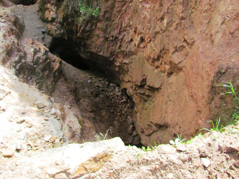 Ubucukuzi bw'amabuye y'agaciro mu buryo butemewe nabwo buri mu byangiza ibidukikije mu karere ka Nyabihu.