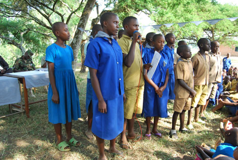 Abarimu bigisha ku kigo cy'ishuli ribanza rya Busoro.