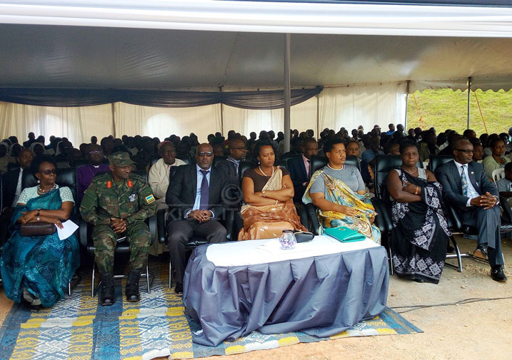 Abayobozi batandukanye bari bitabiriye uwo muhango barimo Minisitiri Nyirasfari Esperence 