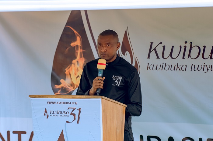 Bimenyimana arifuza ubufatanye kugira ngo imiryango itarabona amacumbi iyabone