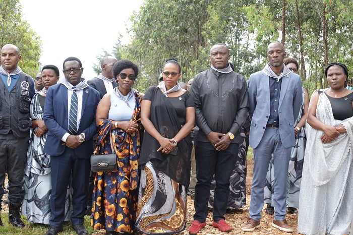 Igikorwa cyo gutrangiza icyumweru cy'icyunamo cyitabiriwe n'abayobozi batandukanye biganjemo Abadepite