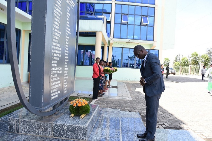 Habarurema yunamira abari abakozi bazize Jenoside