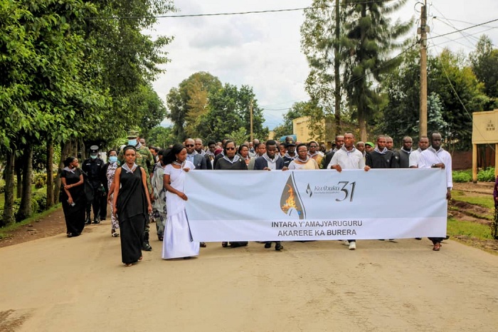 Mu karere ka Burera bakoze urugendo rwo kwibuka berekeza ku rwibutso rwa Jenoside rwa Rugarama