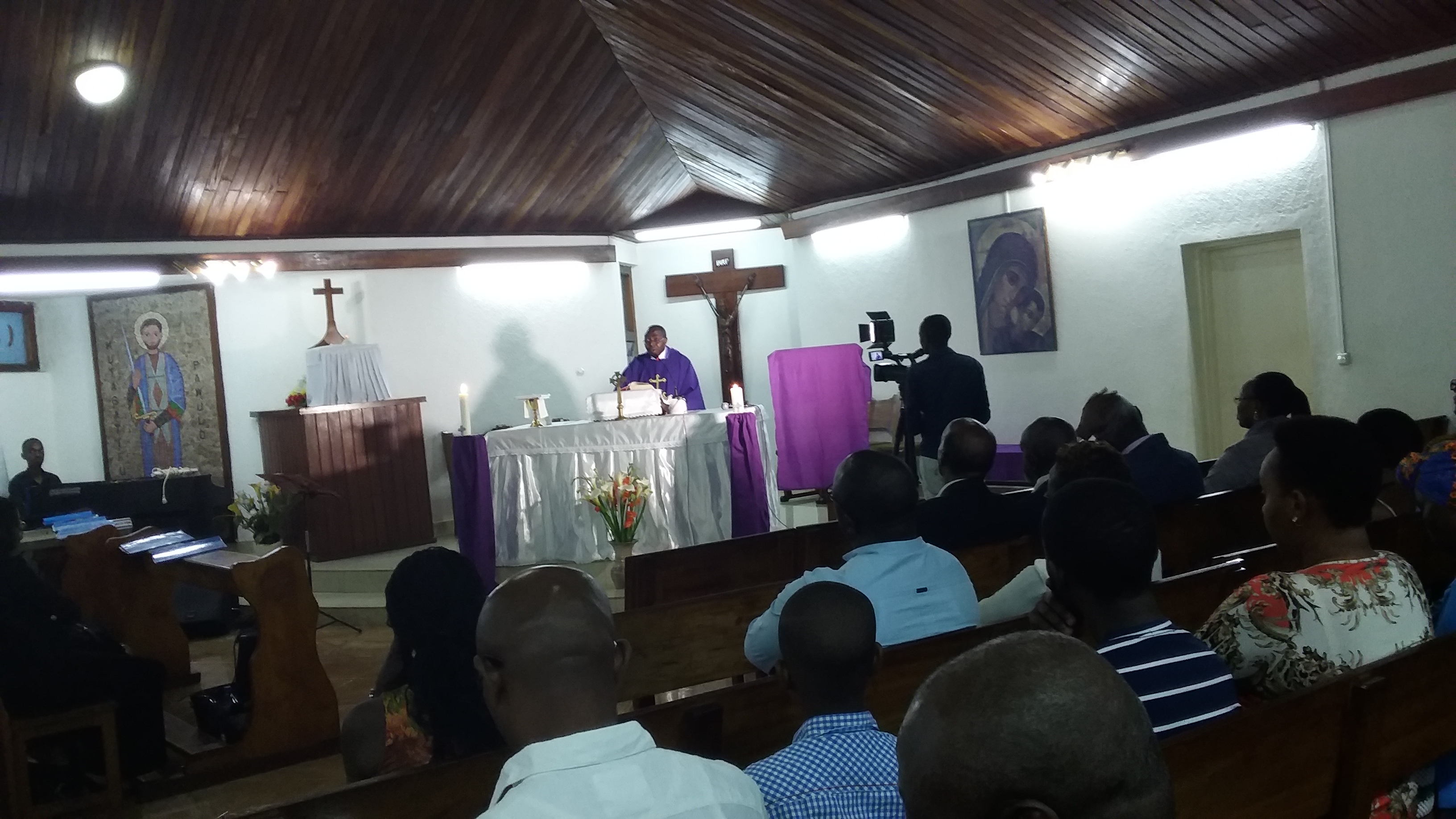 kwibuka abaririmbyi bazize Jenoside yakorewe Abatutsi byatangijwe n'igitambo cya Misa