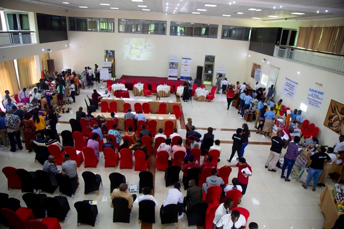 Aho abanyeshuri bagaragarije ibyo bakora