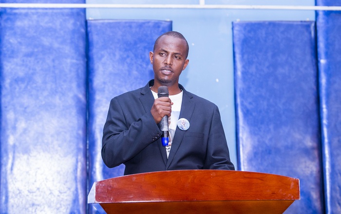 Murumuna wa Charles Kwizera wavuze amateka ye, yasobanuye ko usibye kuba abavandimwe, bari n'inshuti zikomeye