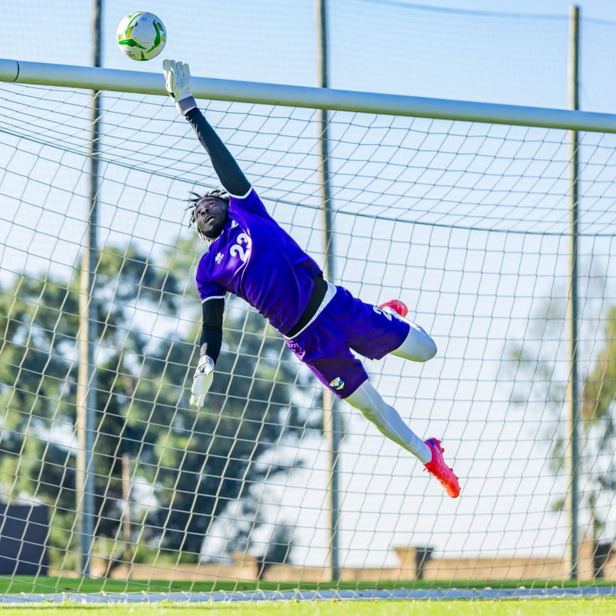 Umunyezamu Kwizera Olivier mu myitozo y